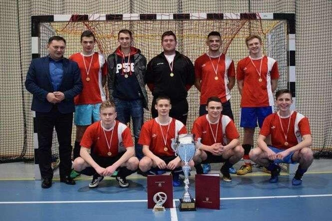 Puchar Starosty trafił w ręce Perły Juniorów Piaski