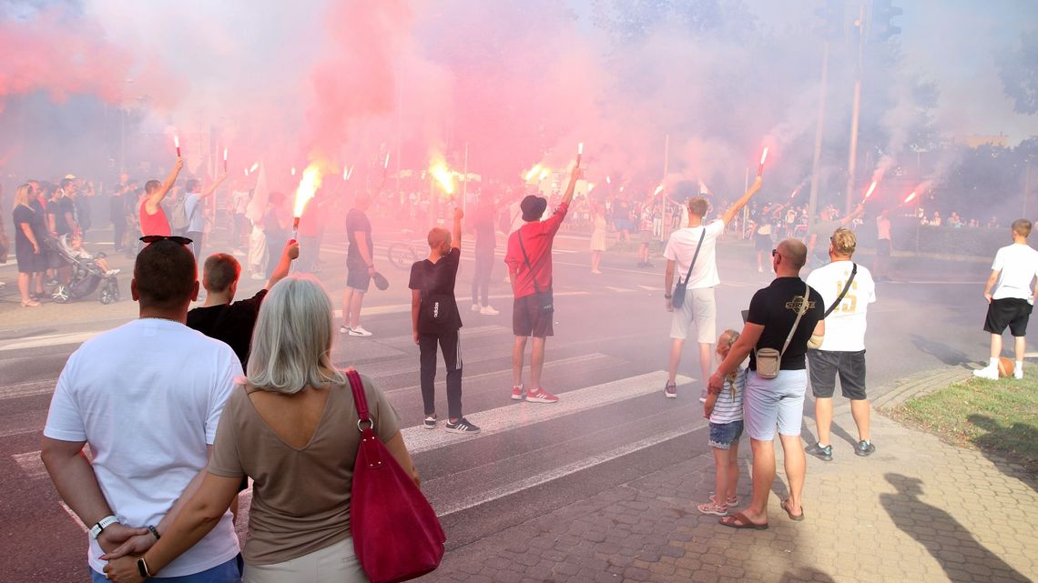 Puławianie oddali hołd powstańcom. Rocznica godziny "W"