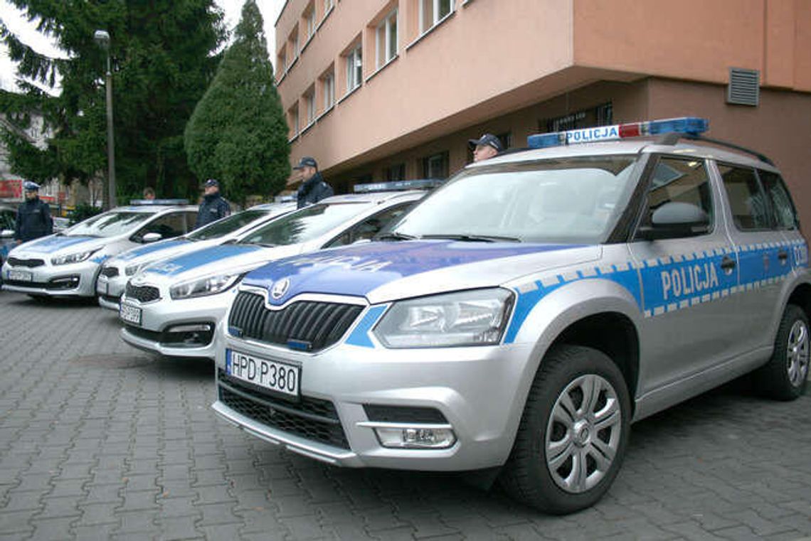 Puławscy policjanci mają nowe radiowozy (zdjęcia)