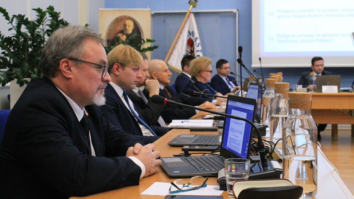 Puławscy radni interpelują na potęgę. Pobili rekord