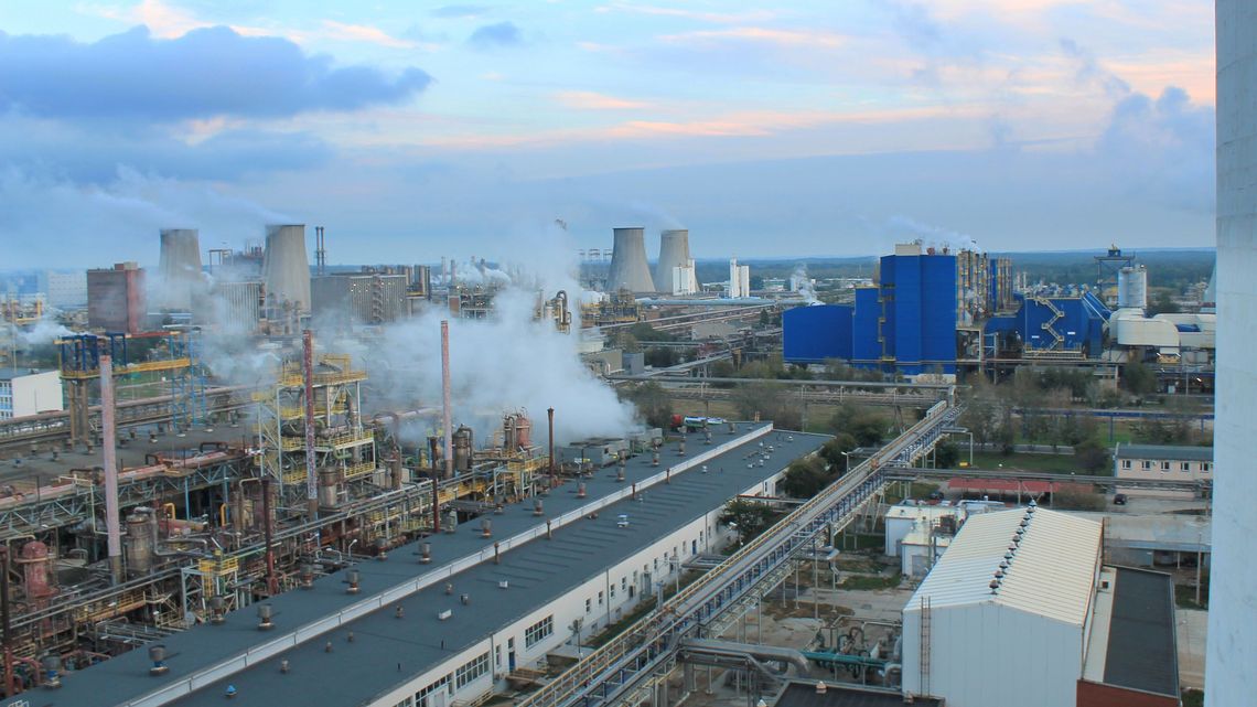 Puławskie Azoty potroiły zysk. Mimo że wydatki na wynagrodzenia wzrosły o 52 mln zł Puławskie Azoty potroiły zysk. Mimo że wydatki na wynagrodzenia wzrosły o 52 mln zł