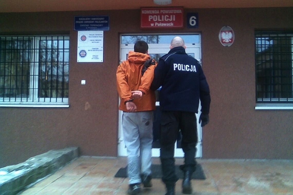 Puławy: 17-latek z nożem napadł na kwiaciarnię