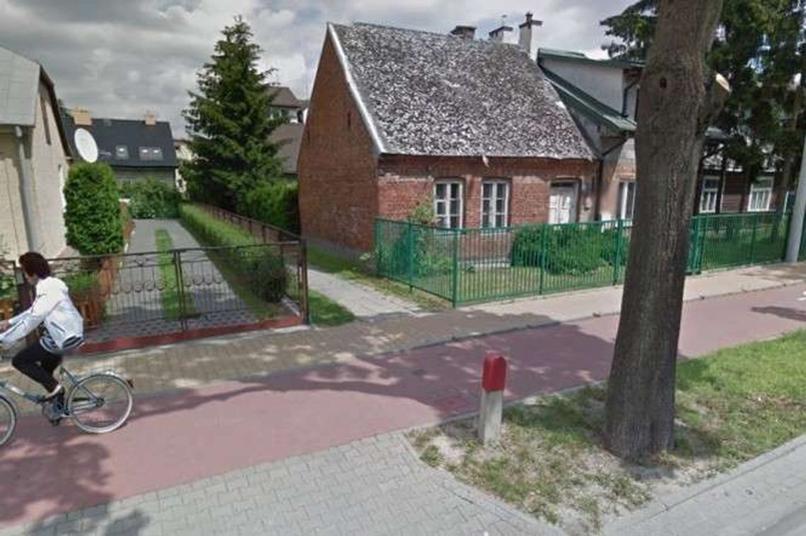 Puławy: Chodnik wyprostują, ale nie tak szybko