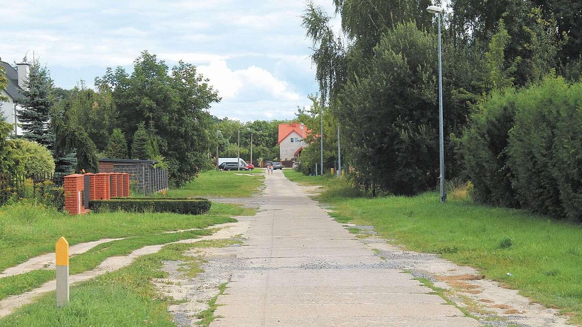 Puławy: Droga na Włostowicach czeka na pieniądze