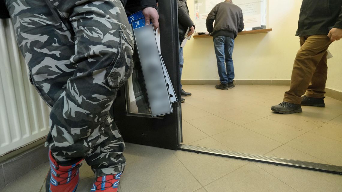 Puławy: Jak tu się dostać do wydziału komunikacji