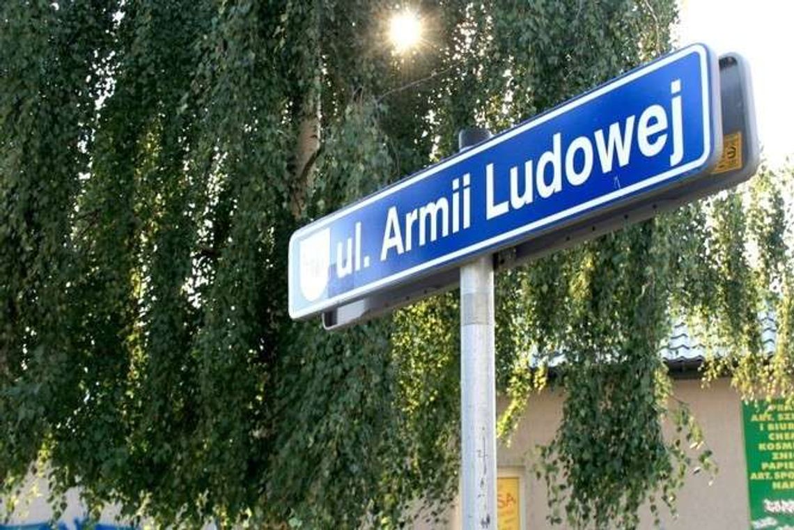 Puławy: Już nie będą mieszkać przy ulicy Armii Ludowej