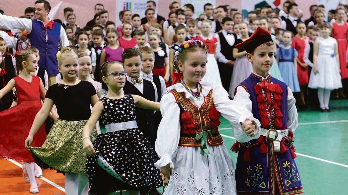 Puławy. Konkurs tańców polskich „O Pierścień Księżnej Izabeli” tym razem z publicznością