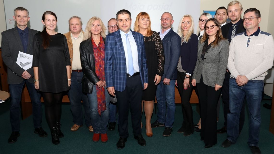 Puławy: Konwencja wyborcza Pawła Maja. Było o zarobkach w Ratuszu i pomocy społecznej