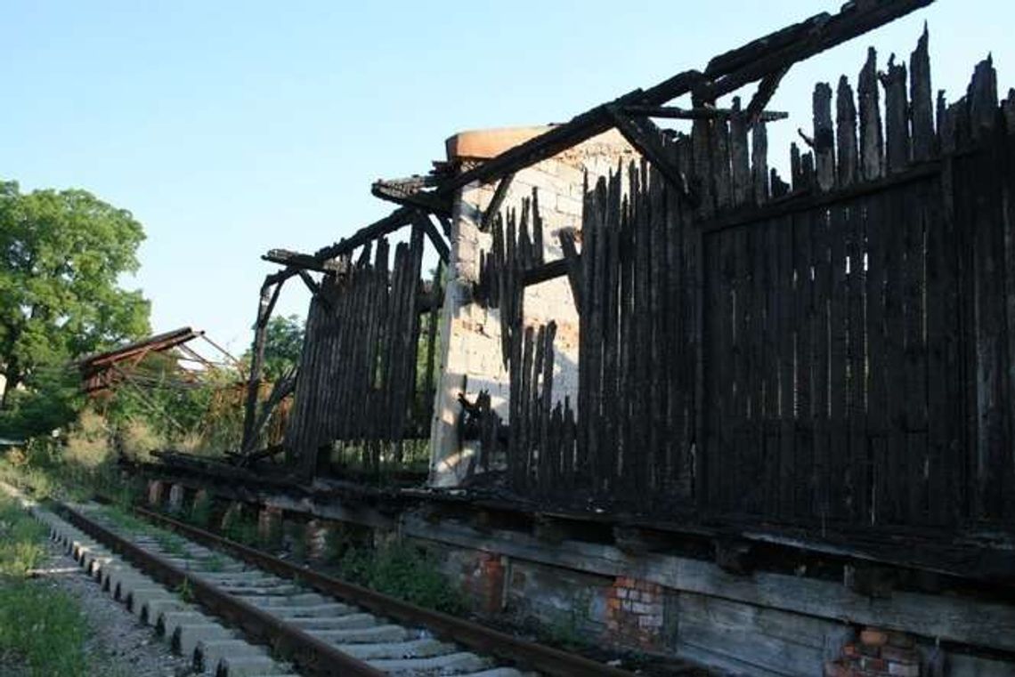 Puławy. Kto jest właścicielem spalonych magazynów? Stwarzają zagrożenie