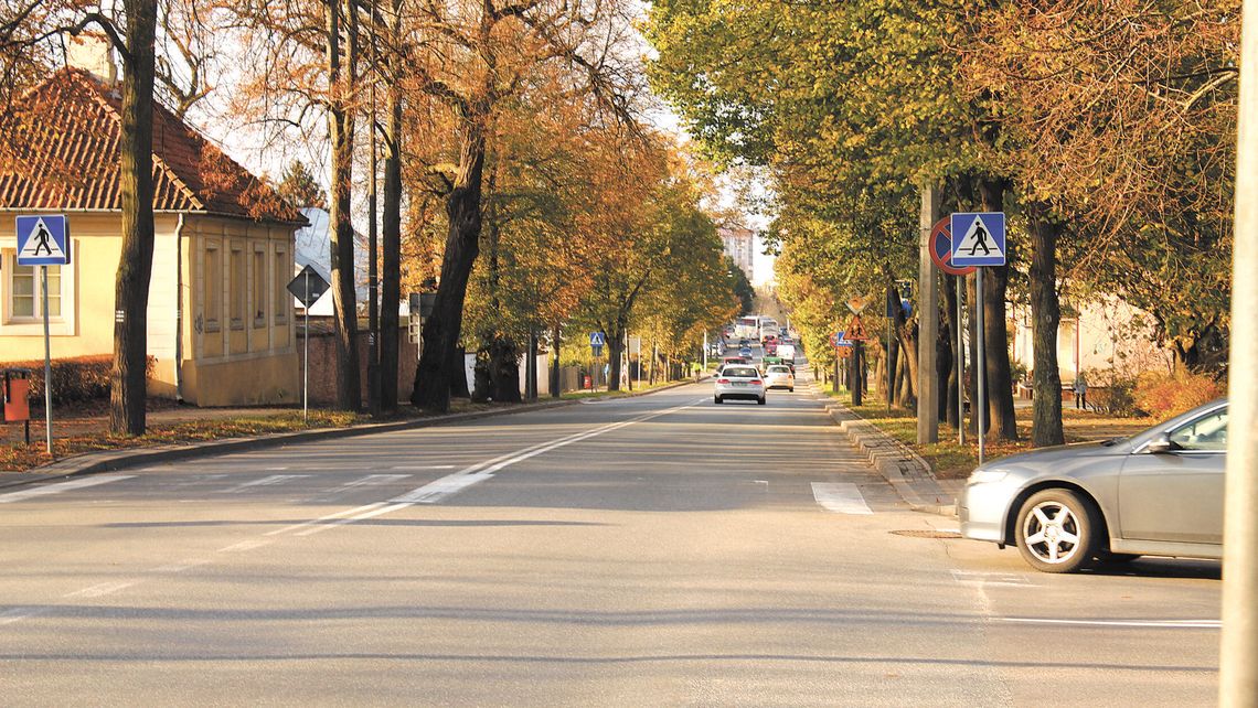 Puławy: Kto przegra, bierze drogę. Miasto - powiat 1:0