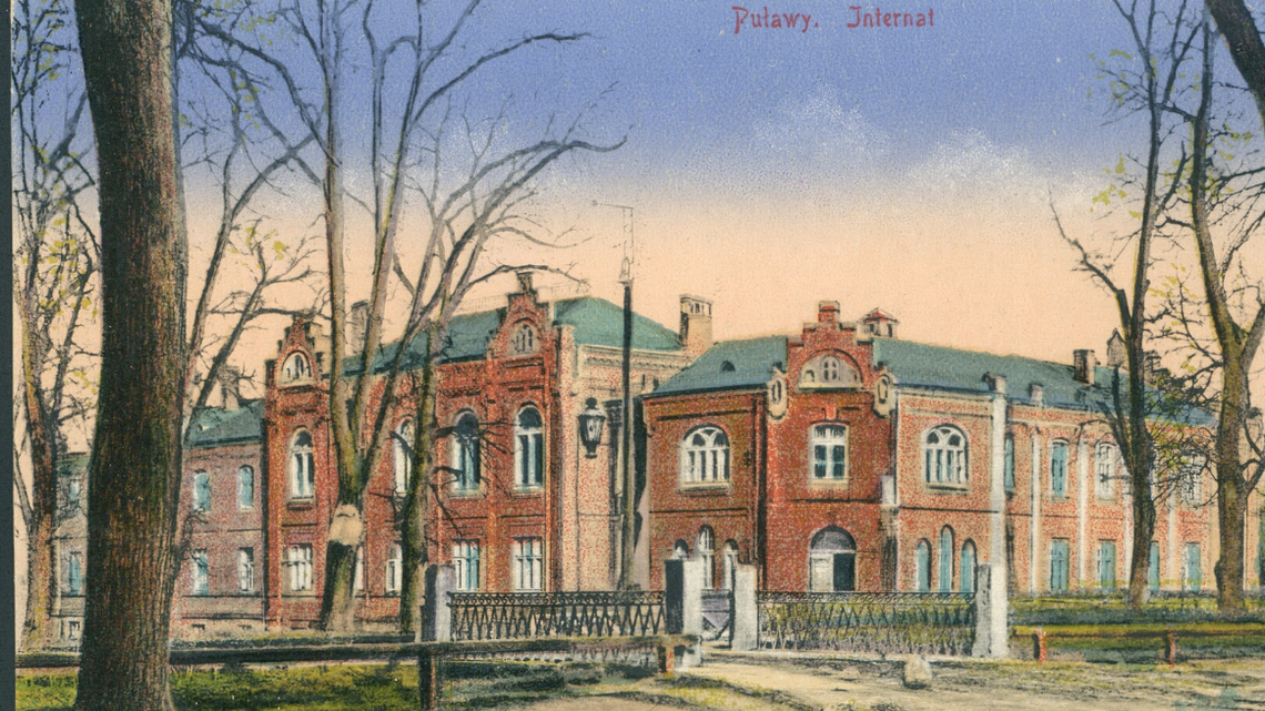 Puławy ku Odrodzonej: Jak Polacy świętowali?