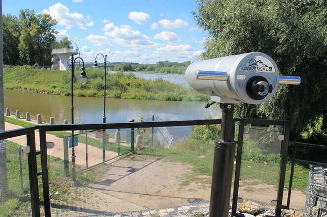 Puławy: Luneta wróciła na skwerek. To była już trzecia naprawa