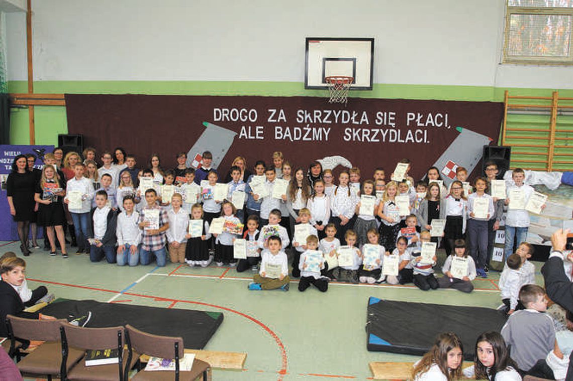 Puławy: Młodzi poeci o lotnictwie