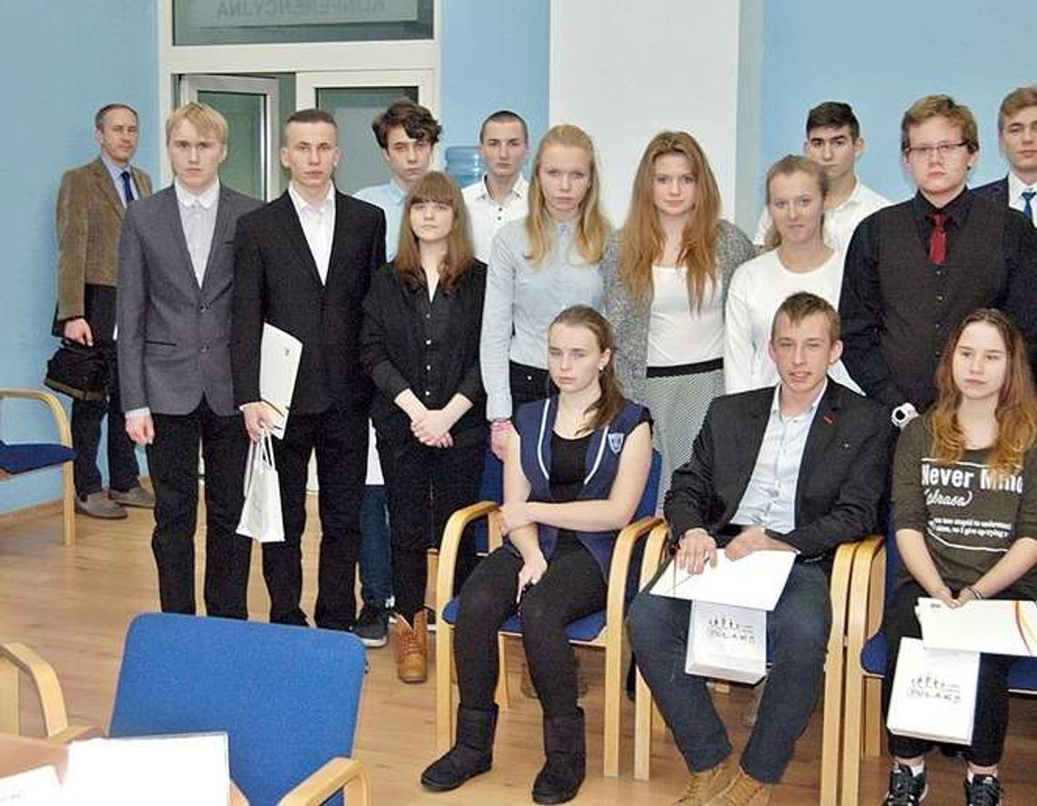 Puławy. Młodzież wzięła władzę. Oto nowi radni