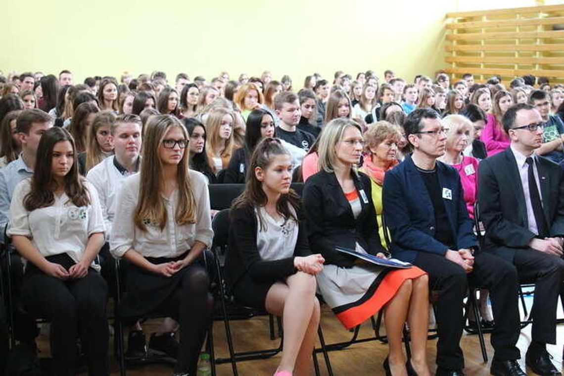 Puławy: Nowe szkoły przyjmą też do klas siódmych. "Utrzymanie wszystkich szkół podstawowych może byc bardzo trudne"