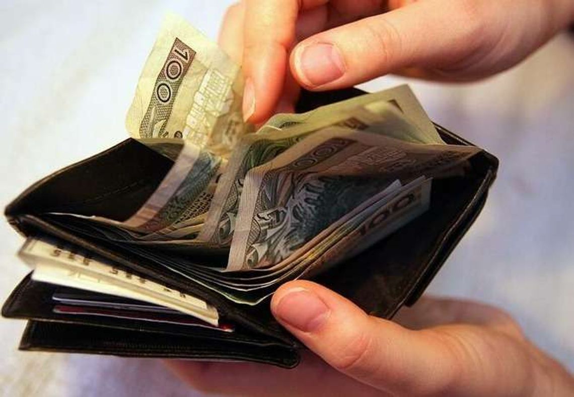 Puławy: Po blokach krążą oszuści