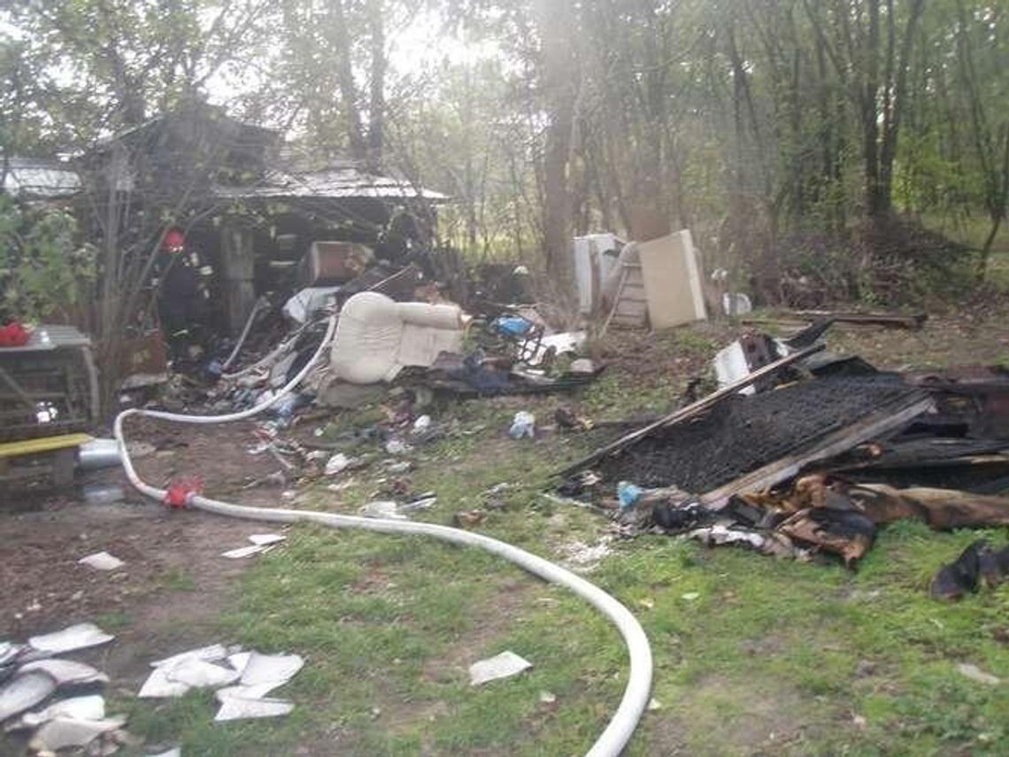 Puławy. Pożar od świeczki