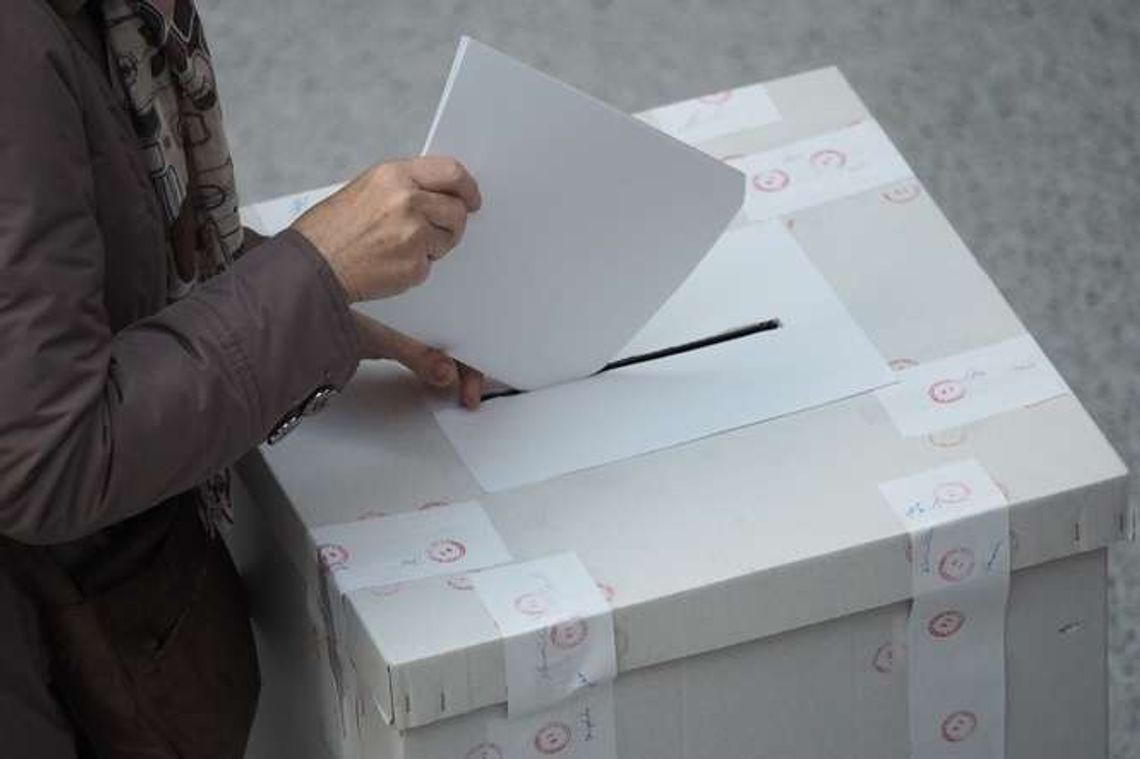 Puławy pożegnają się z JOW-ami. Kto jest za, a kto przeciw?