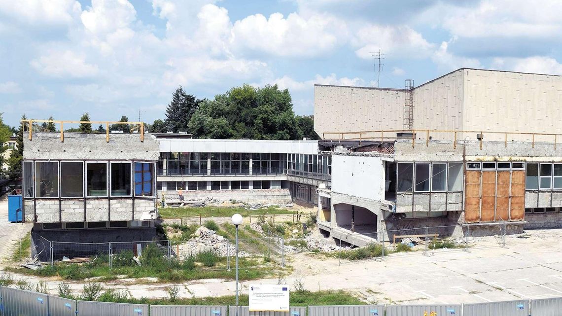 Puławy: Robotnicy wrócili do Domu Chemika