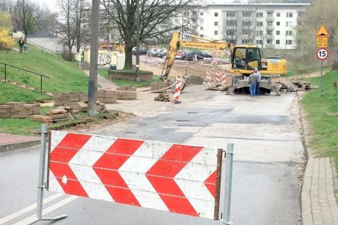 Puławy: Ruszyły prace na ul. Saperów Kaniowskich