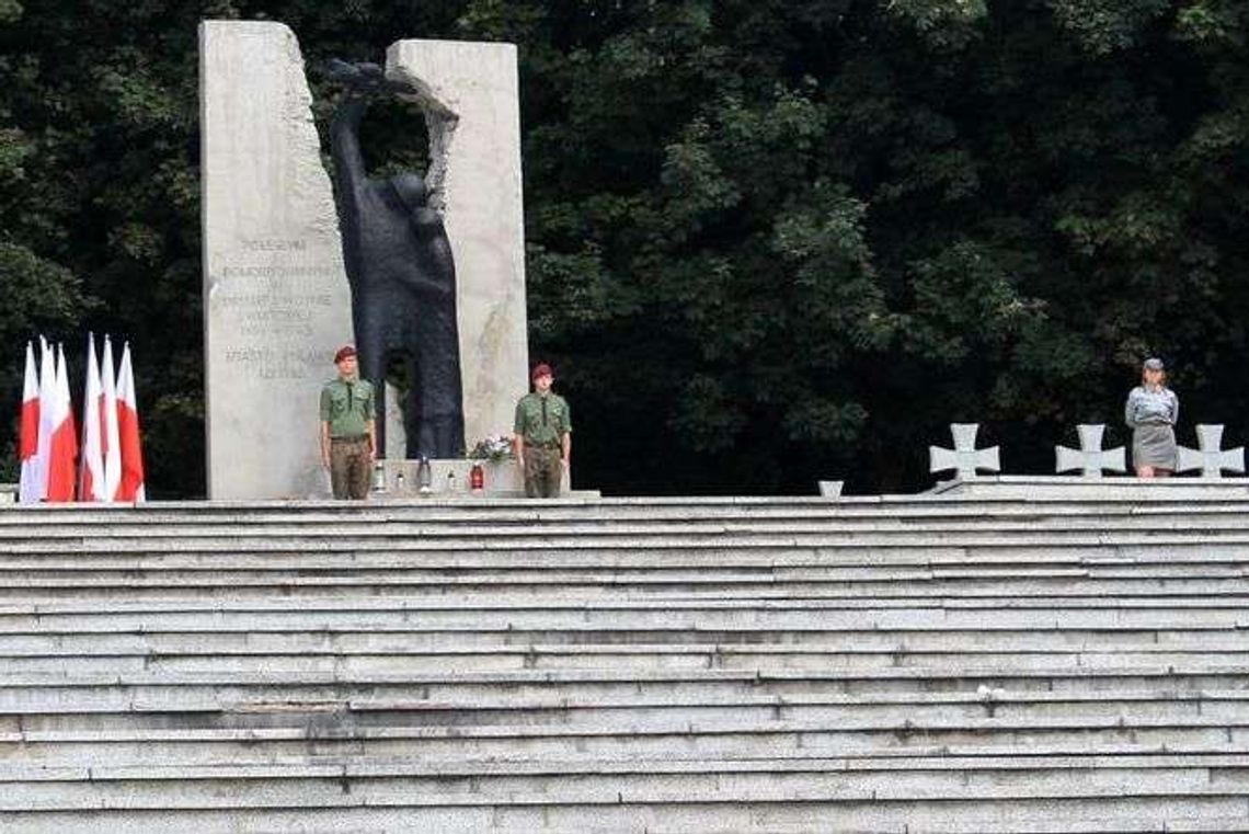 Puławy: Taka kwota nie uratuje cmentarza wojskowego Puławy: Taka kwota nie uratuje cmentarza wojskowego