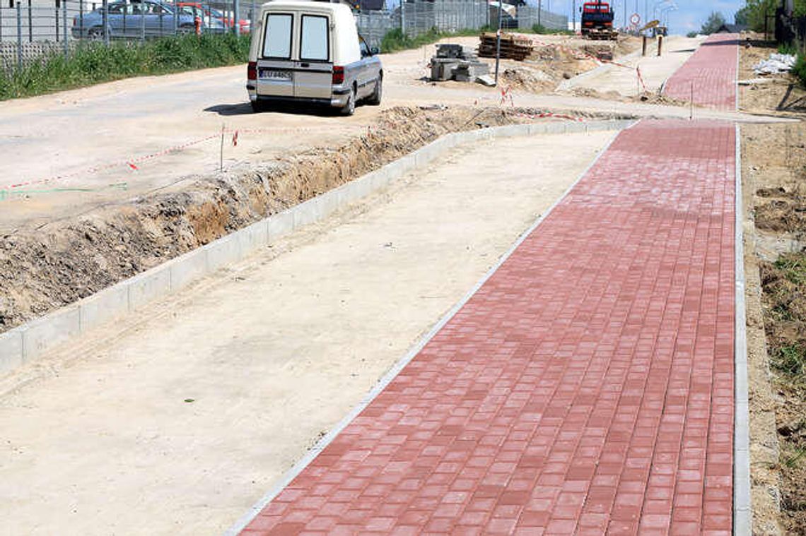 Puławy: Trwa przebudowa ul. Spacerowej