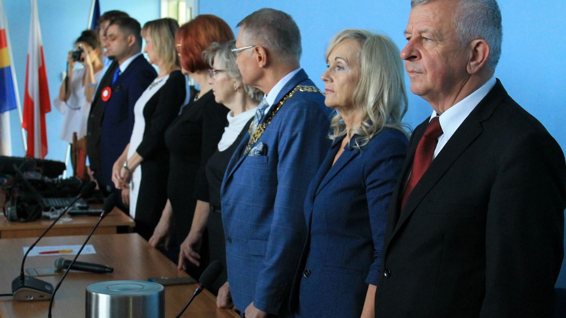 Puławy: Uroczysta sesja rady miasta na 100-lecie niepodległości [zdjęcia]