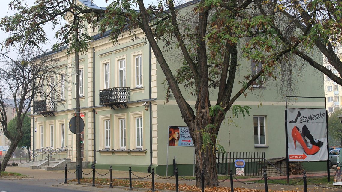 Puławy: W biurach na poddaszu urzędnikom będzie chłodniej Puławy: W biurach na poddaszu urzędnikom będzie chłodniej