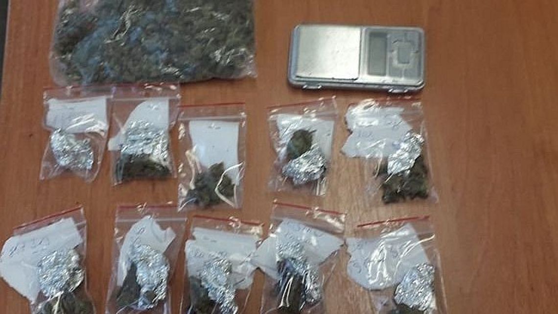 Puławy. Wpadł z marihuaną w mieszkaniu i samochodzie