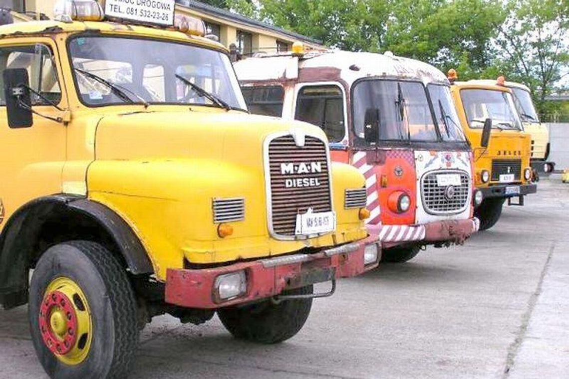 Puławy: Zabytki motoryzacji odholowane do muzeum