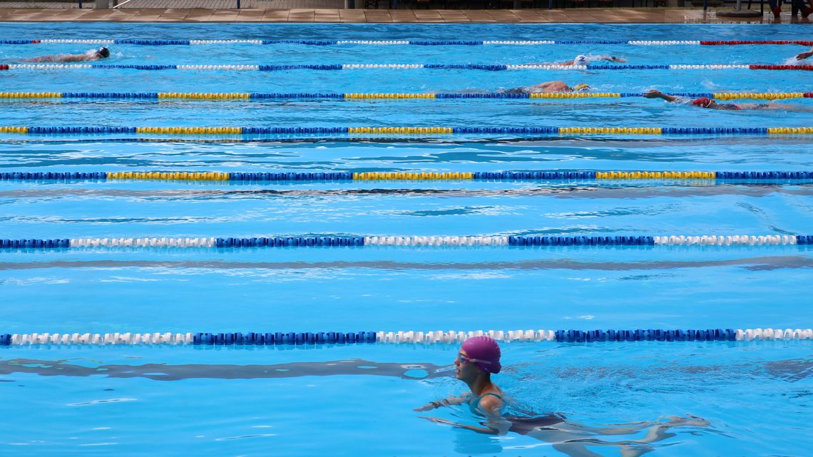 Puławy: Żar leje się z nieba. Pomagają baseny, zraszacze i fontanny Puławy: Żar leje się z nieba. Pomagają baseny, zraszacze i fontanny