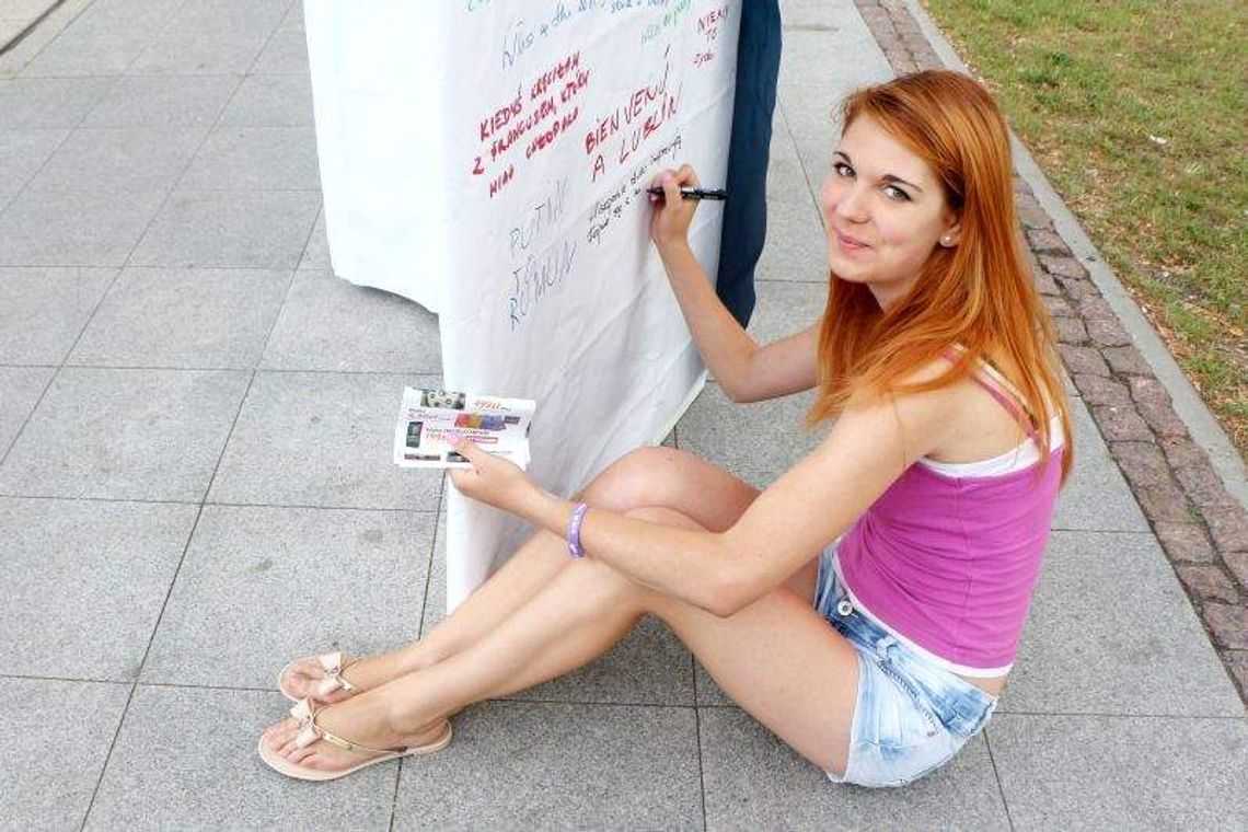 Punkt wymiany plotek o obcokrajowcach. "Putin to Rumun", "Włosi są super!"