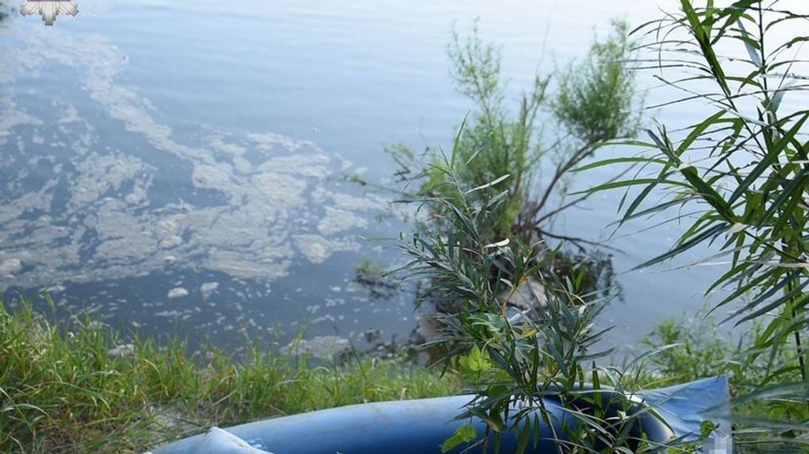 Pusty kajak dryfował po rzece. Trwa akcja poszukiwawcza