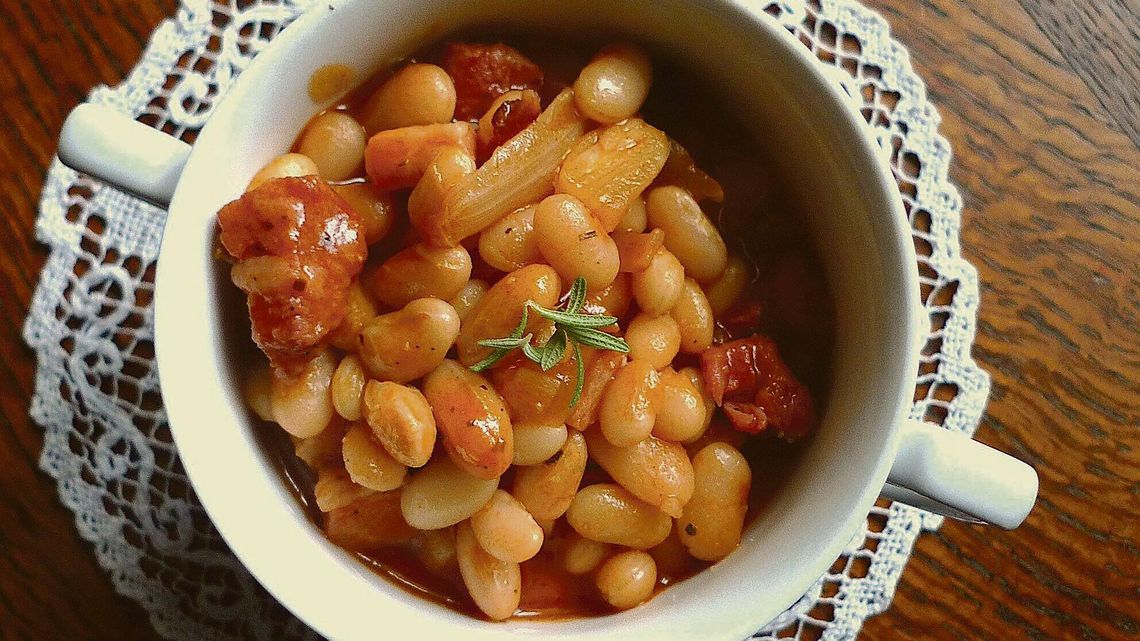 Pyszności z pozostałości. Jak zagospodarować to co zostało po świętach? [przepisy]