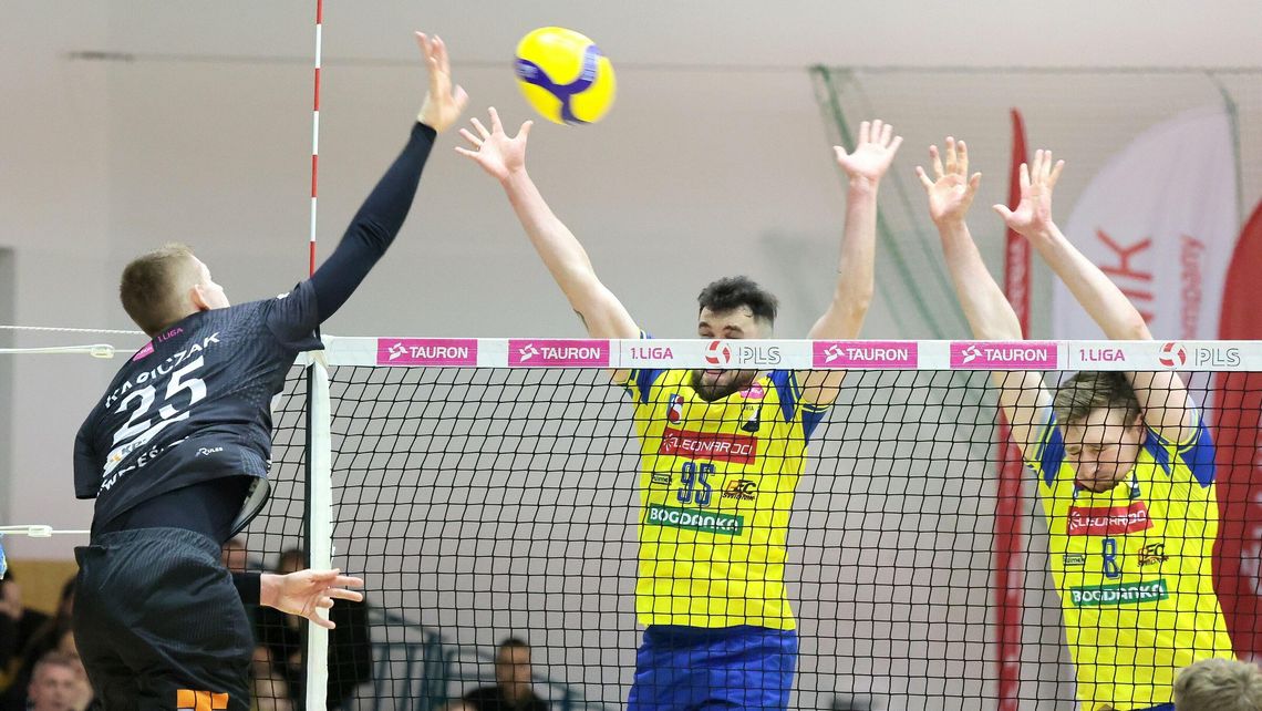 PZL Leonardo Avia Świdnik - Krispol Września 1:3. Podali rękę rywalowi