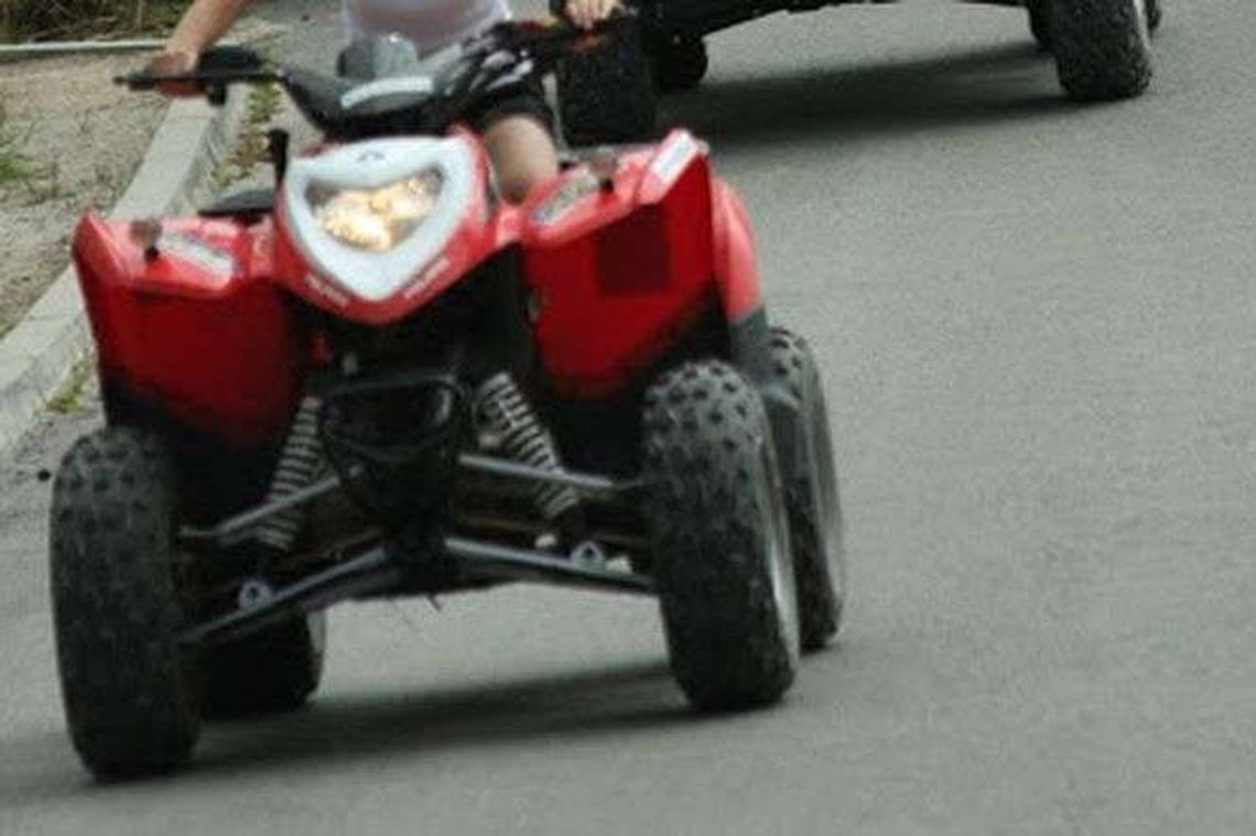 Quady rozjeżdżają ulice. Radny chce zakazu wjazdu