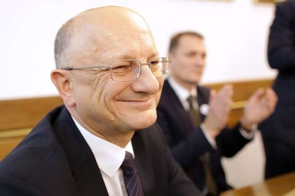 Rada Miasta obroniła Krzysztofa Żuka. Radni nie wygasili mandatu prezydenta