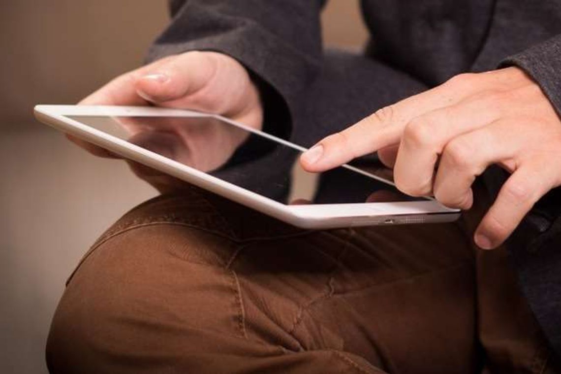 Rada Miasta w internecie, głosowanie na tablecie. Będzie komputerowy system obrad?