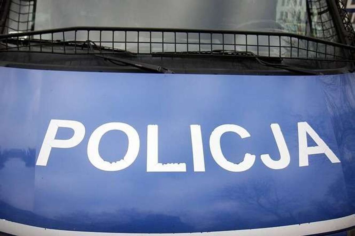 Radiowóz zderzył się z samochodem. Wypadek na rondzie przy ul. Zana