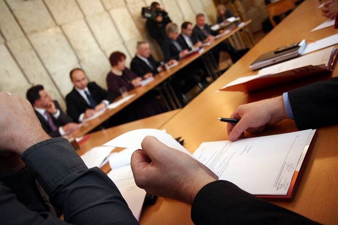 Radna będzie zapraszana na sesje. Ale czy uchwały będą ważne? Radna będzie zapraszana na sesje. Ale czy uchwały będą ważne?