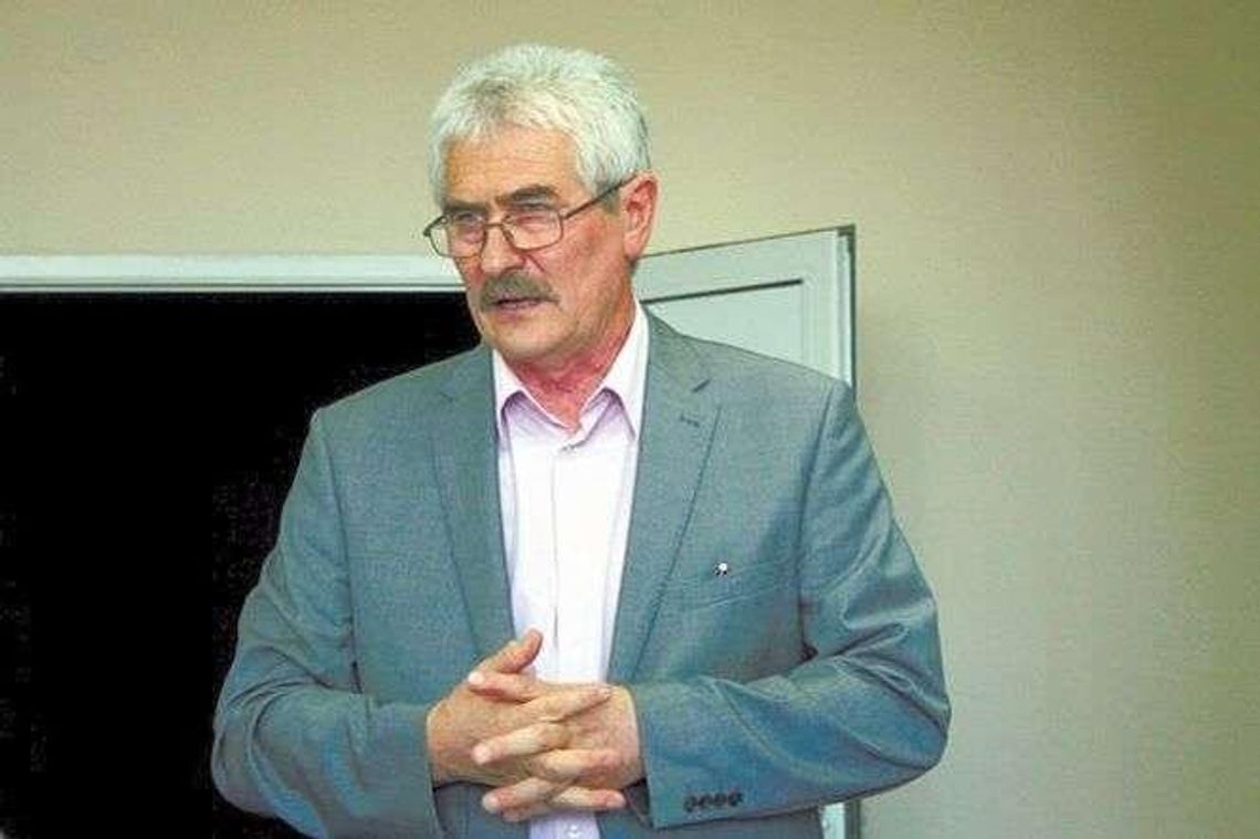 Radni chcą żeby wójt mniej zarabiał. O 2,3 tys. zł