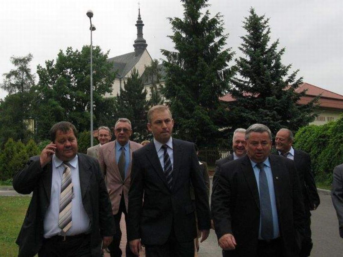 Radni namawiali Napieralskiego do złagodzenia antyklerykalizmu Radni namawiali Napieralskiego do złagodzenia antyklerykalizmu