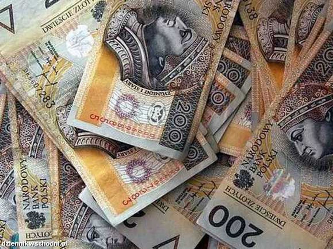  Radni obcięli stypendia dla wybitnych uczniów