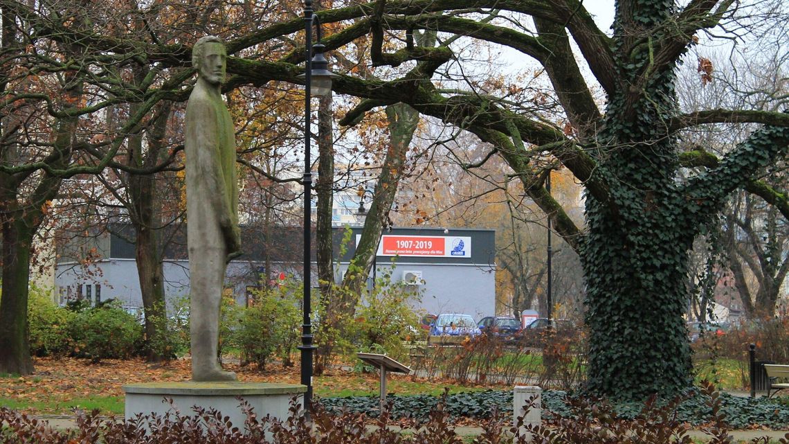 Radni obronili Waryńskiego. Socjalista zostaje w Puławach