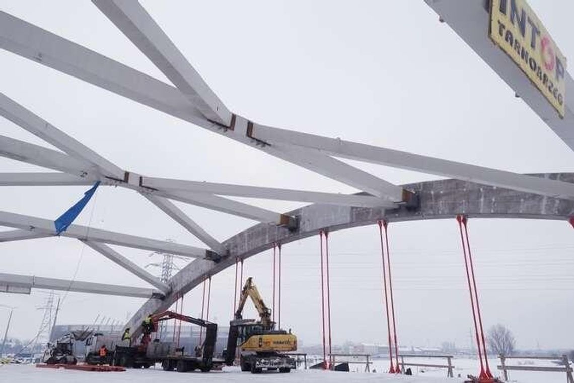 Radni PiS i PO znów się pokłócili o nazwę nowego mostu na Bystrzycy Radni PiS i PO znów się pokłócili o nazwę nowego mostu na Bystrzycy