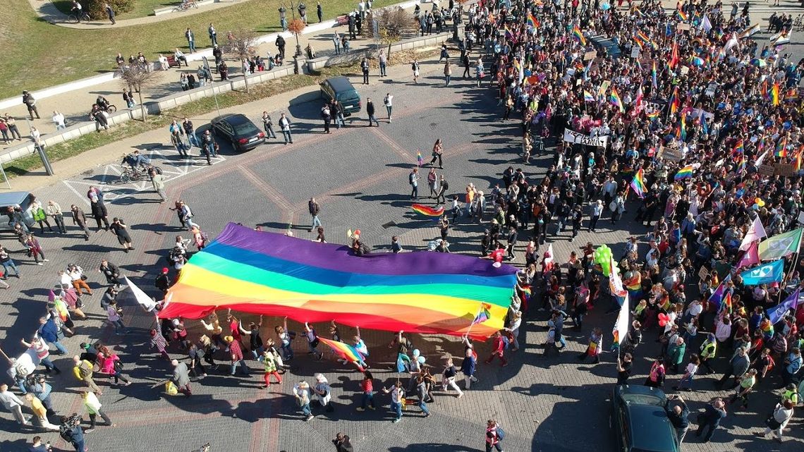 Radni PiS, LGBT i happening "zamiatanie homofobii". W Lublinie zanosi się na ideologiczną burzę