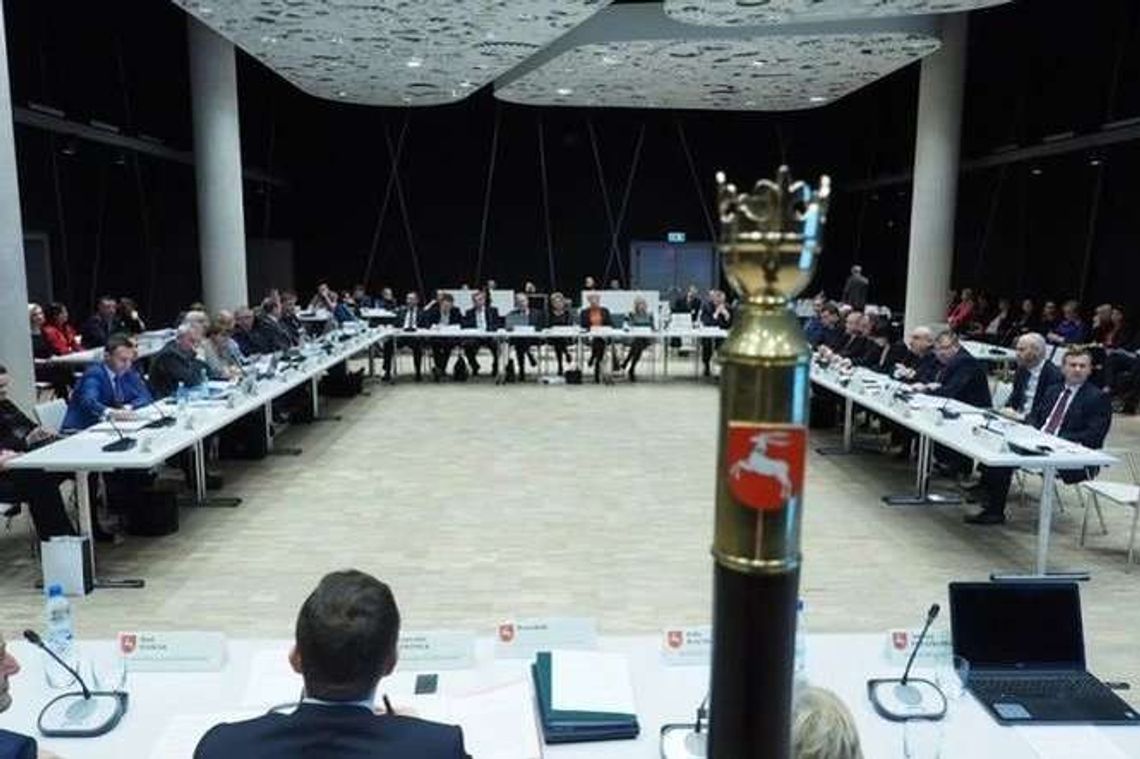 Radni sejmiku przeciwko zmianom w prawie wyborczym. "Upolitycznienie i neokomunizm" Radni sejmiku przeciwko zmianom w prawie wyborczym. "Upolitycznienie i neokomunizm"