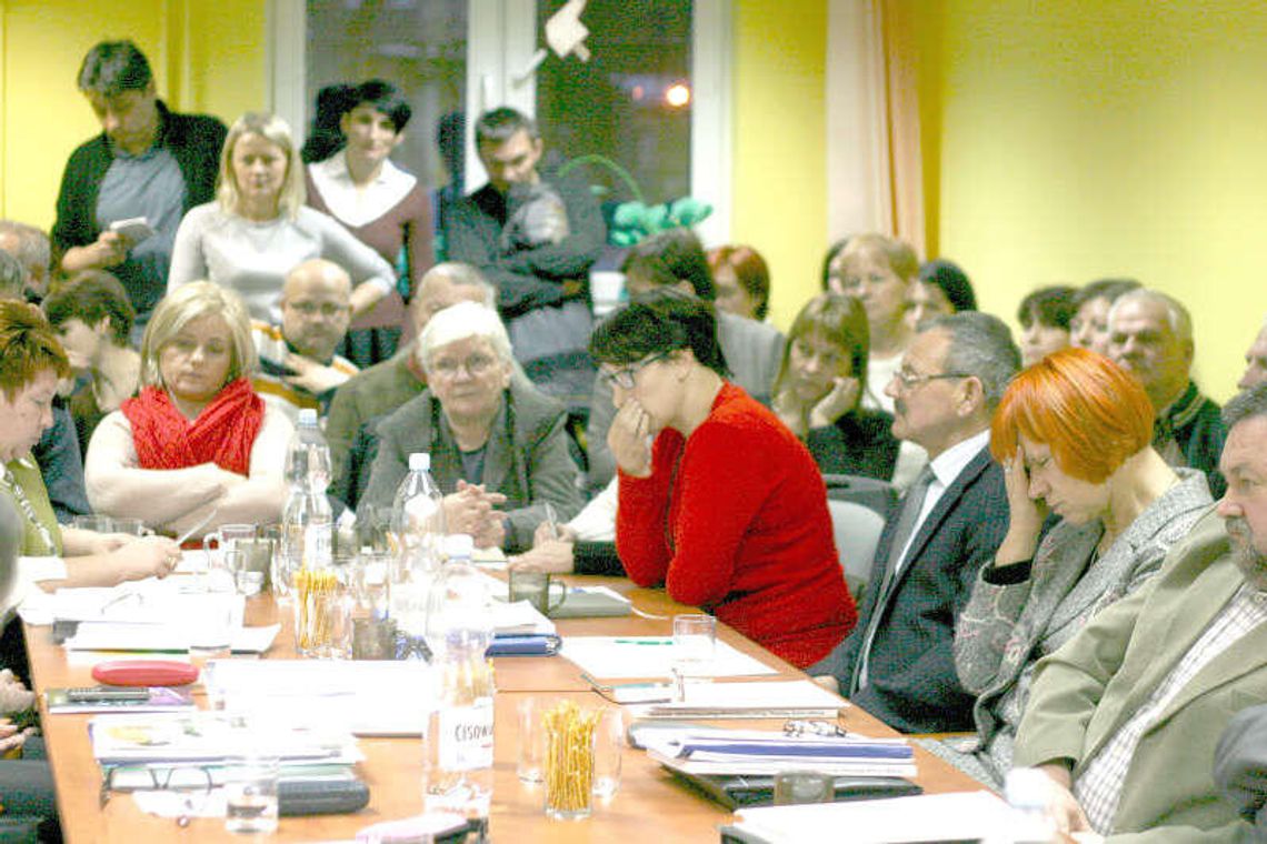 Radni wójtowi obniżyli pensję, sobie wysokości diet już nie