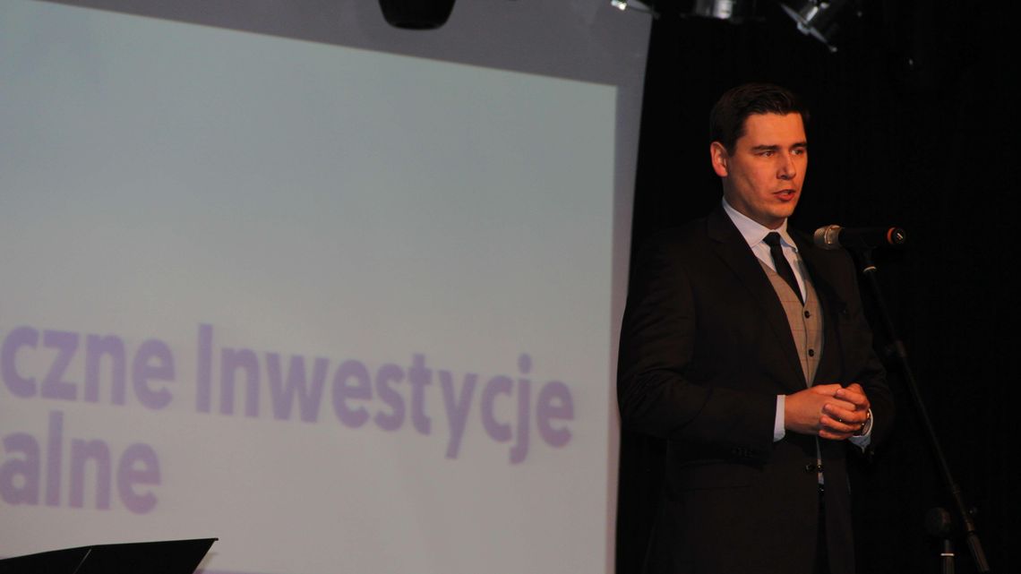 Radni zdecydowali, prezydent zarobi mniej, . "Nie ma u mnie żadnego smutku z tego powodu" Radni zdecydowali, prezydent zarobi mniej, . "Nie ma u mnie żadnego smutku z tego powodu"