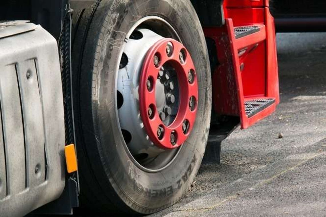 Radny chce wyrzucić ciężarówki z ul. Krężnickiej